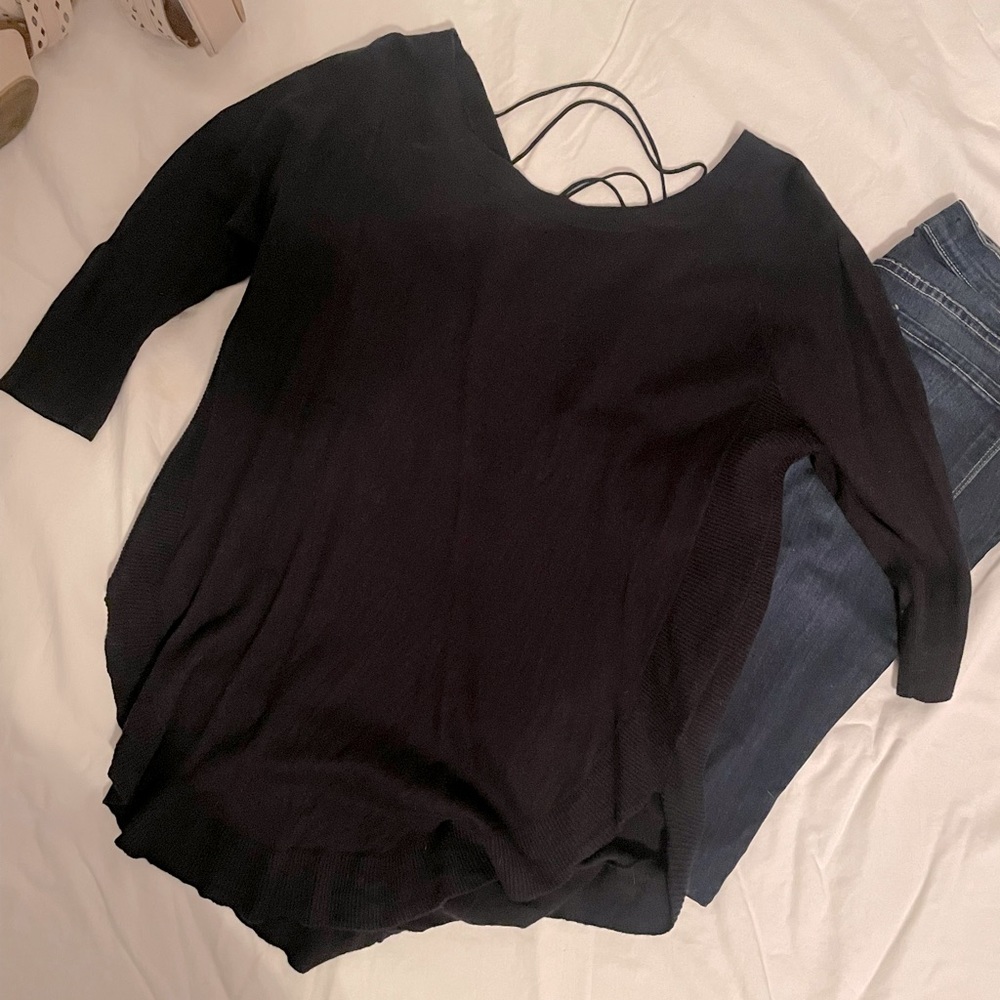 EXPRESS LACE UP BACK SCOOP NECK SWEATER M